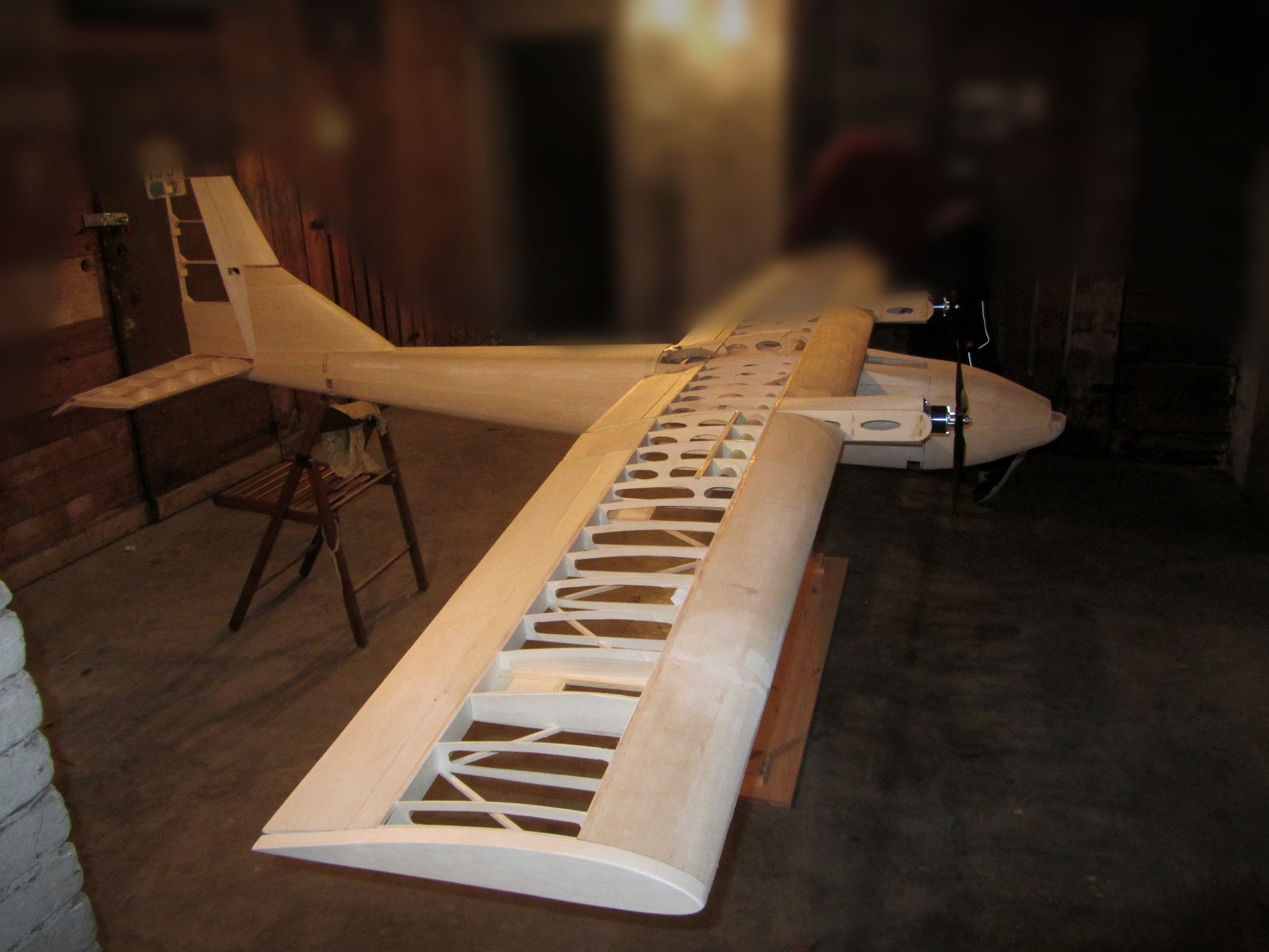 LF-2944 wing structure and fuselage during construction